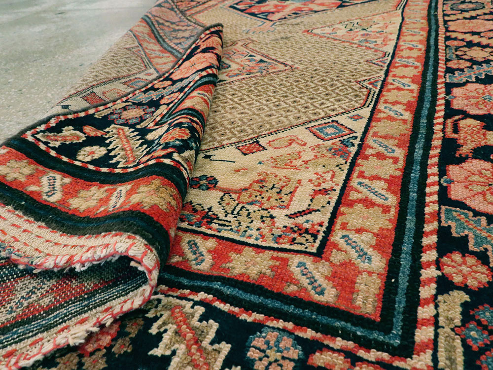 Antique Persian Hamadan Pictorial Rug, No.25572 - Gss