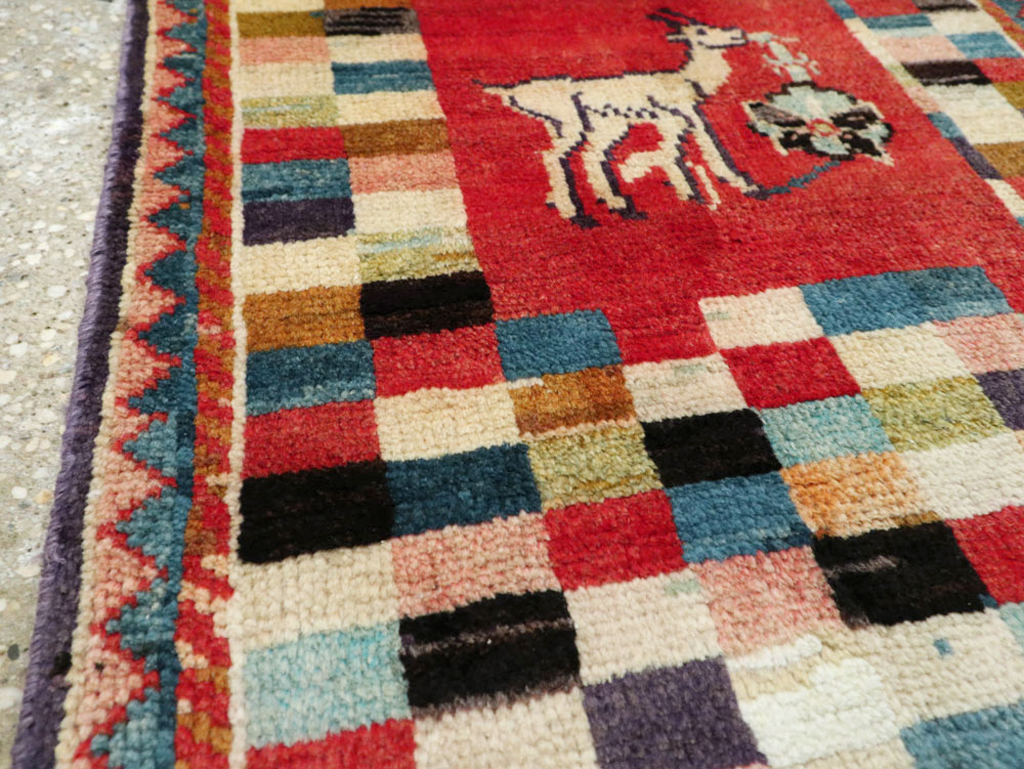 Vintage Pictorial Mahal Rug, No.25595 - Gss