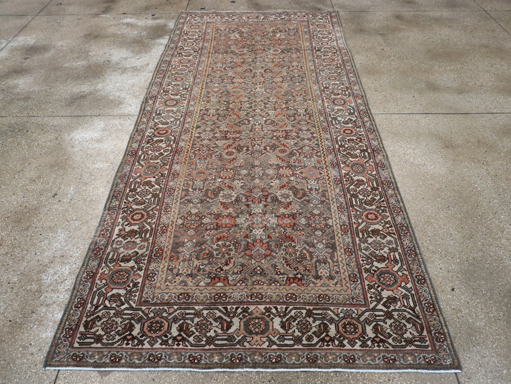 Antique Persian Mahal Gallery Carpet, No.25609 - Gss