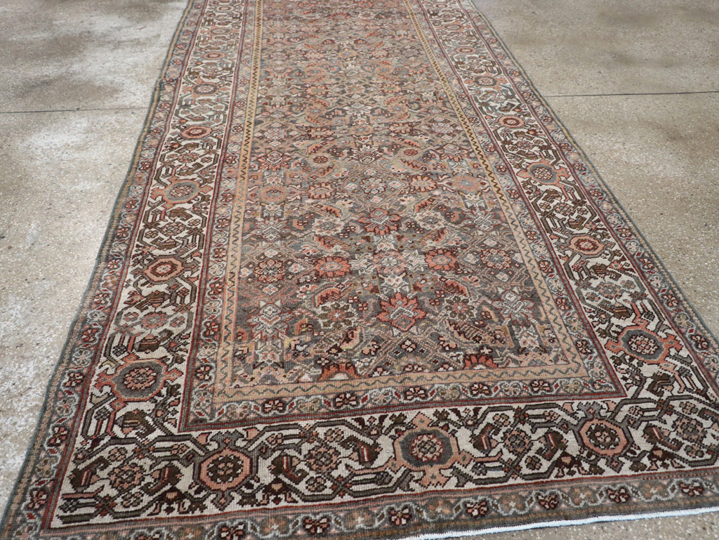Antique Persian Mahal Gallery Carpet, No.25609 - Gss