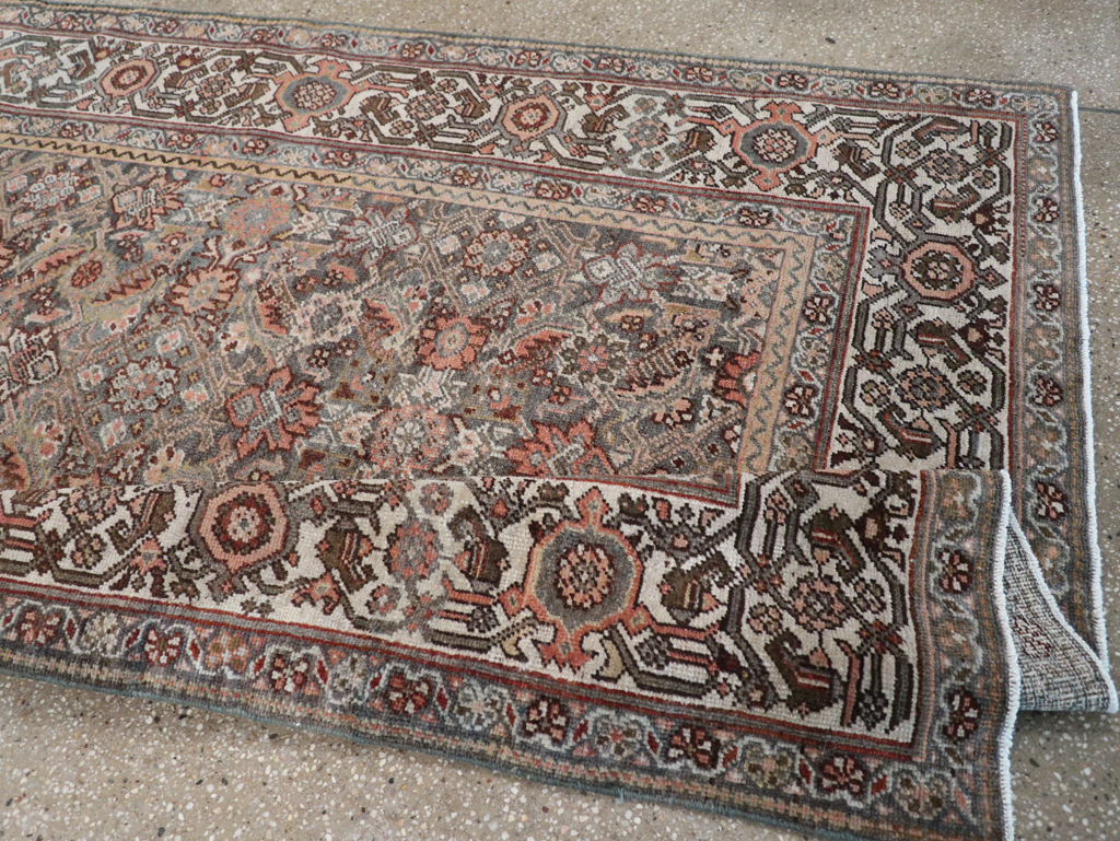 Antique Persian Mahal Gallery Carpet, No.25609 - Gss