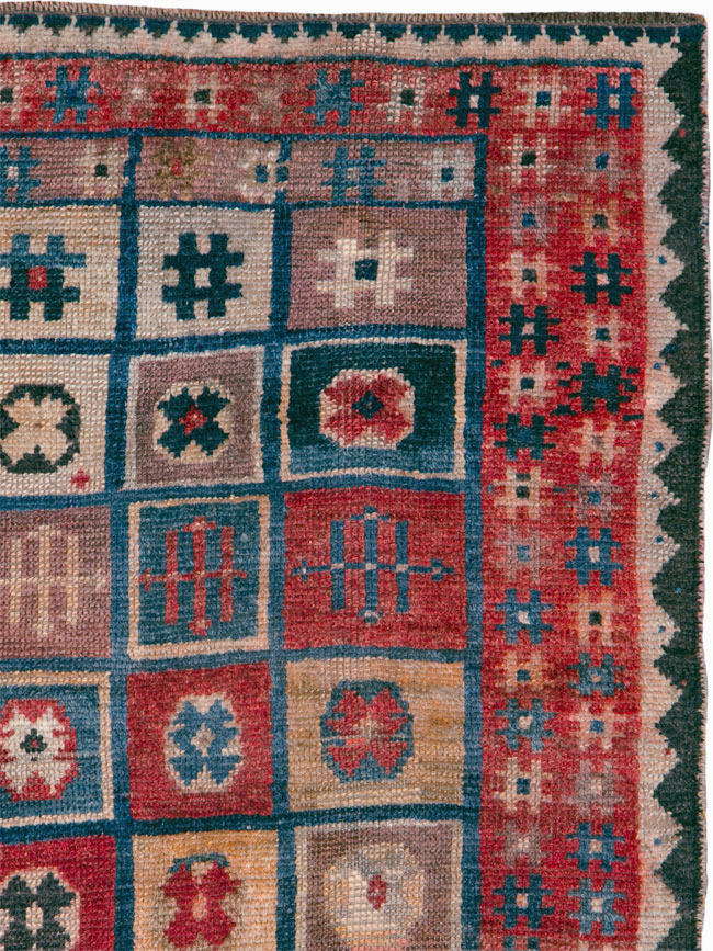 Vintage Persian Gabbeh Throw Rug, No.25693 - Gss
