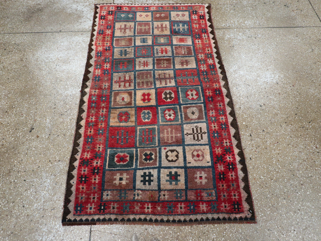 Vintage Persian Gabbeh Throw Rug, No.25693 - Gss