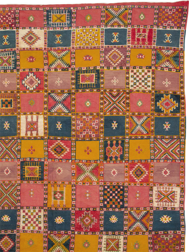 Vintage Moroccan Oversize Carpet, No.25717 - Gss