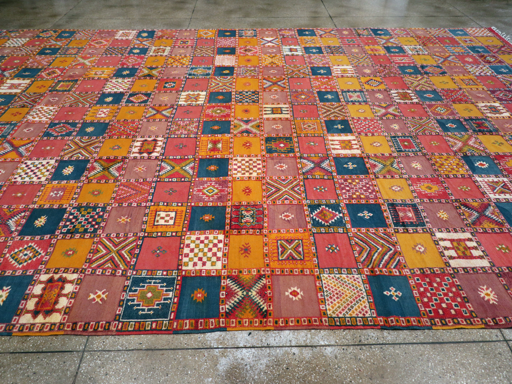 Vintage Moroccan Oversize Carpet, No.25717 - Gss
