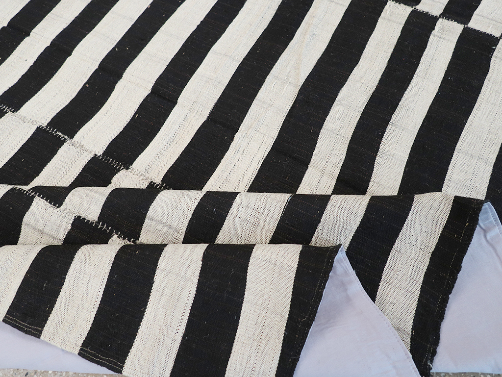 Vintage Persian Flatweave Kilim Accent Carpet, No.25840 - Gss