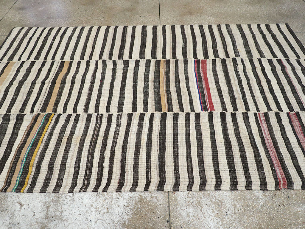 Vintage Persian Flatweave Kilim Accent Rug, No.25843 - Gss