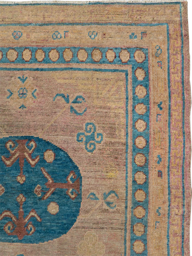 Antique East Turkestan Khotan Accent Rug, No.25862 - Gss
