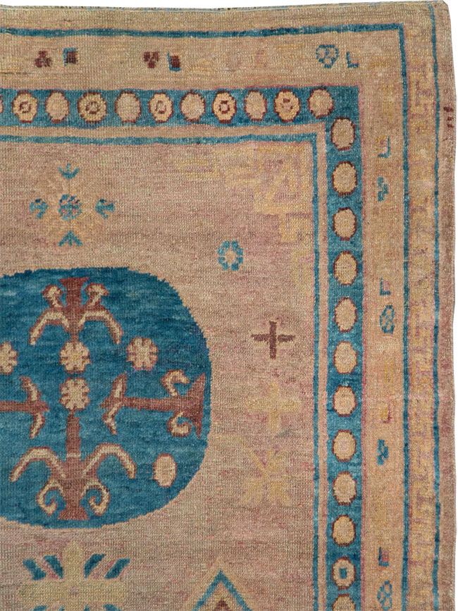 Antique East Turkestan Khotan Accent Rug, No.25862 - Gss