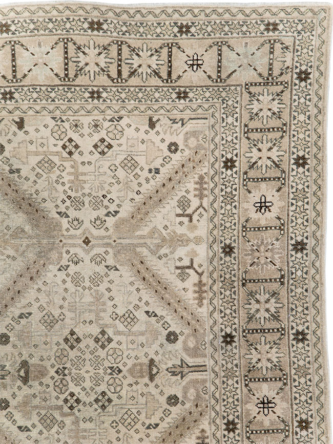 Vintage Persian Tabriz Accent Carpet, No.25866 - Gss