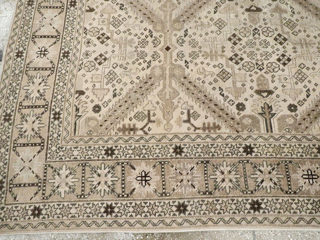 Vintage Persian Tabriz Accent Carpet, No.25866 - Gss