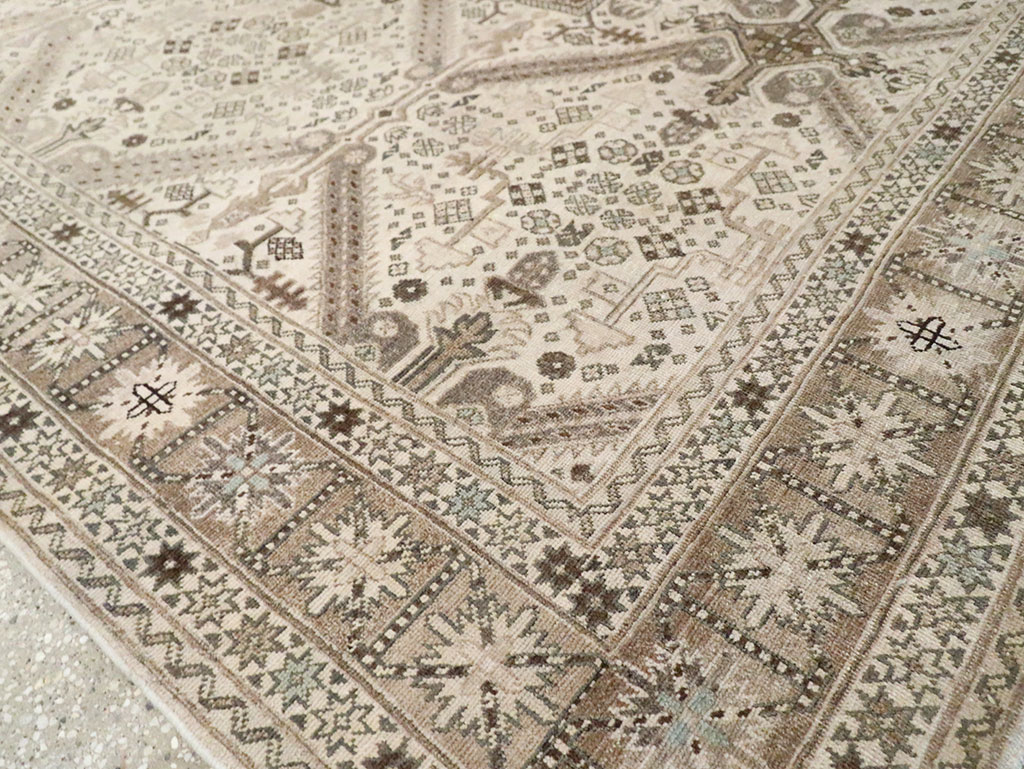 Vintage Persian Tabriz Accent Carpet, No.25866 - Gss