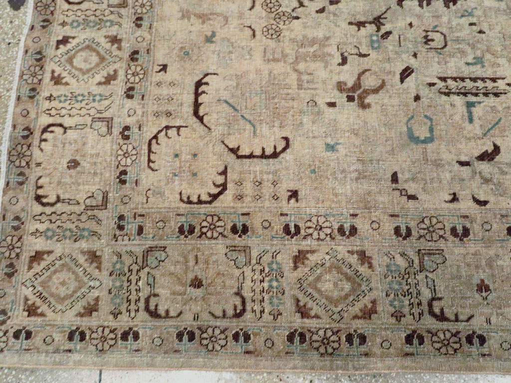 Vintage Persian Tabriz Accent Carpet, No.25867 - Gss
