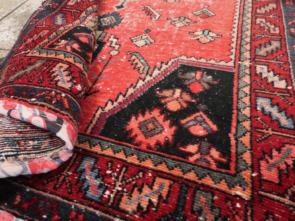 Vintage Persian Hamadan Rug, No.25916 - Gss