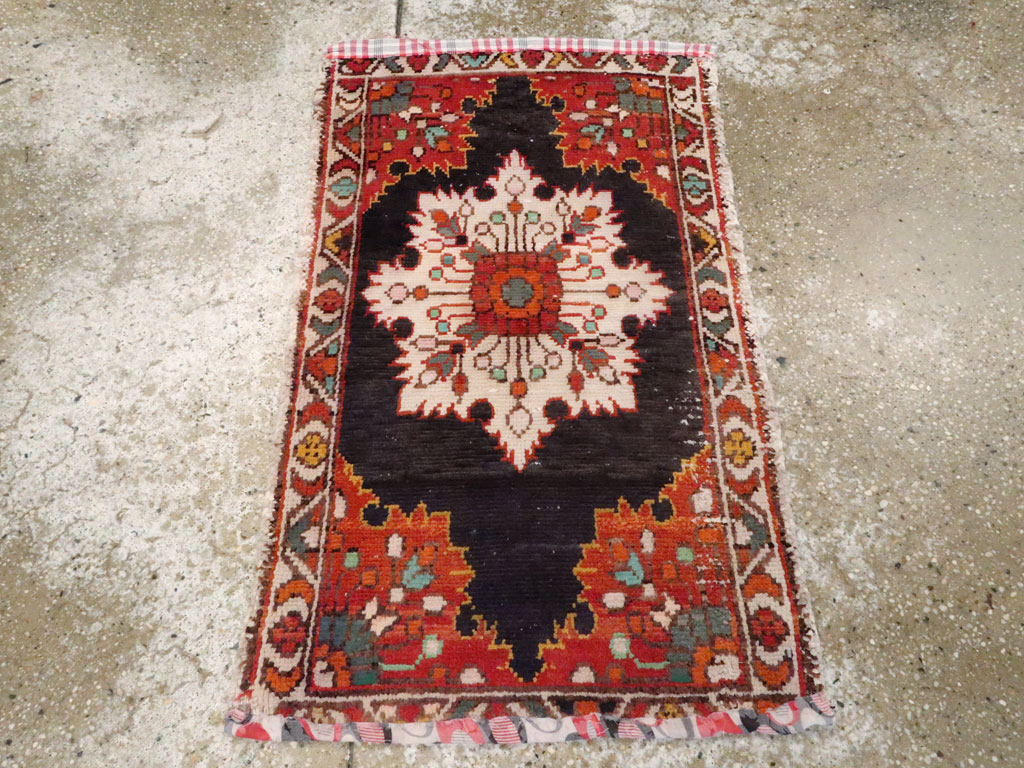 Vintage Persian Hamadan Rug, No.25927 - Gss