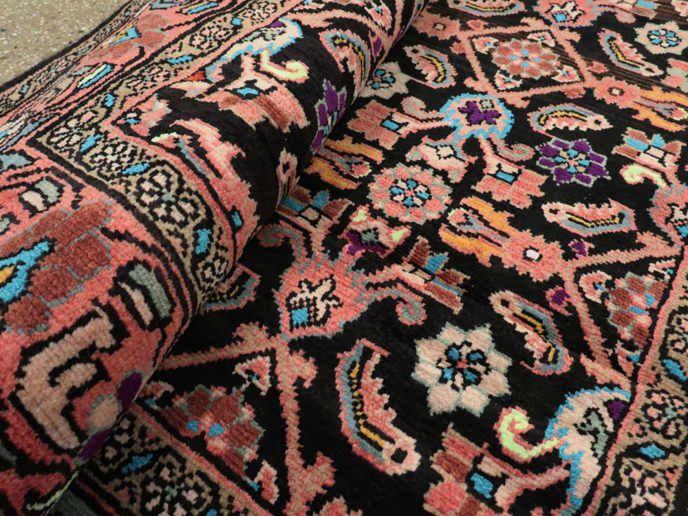 Vintage Persian Mahal Gallery Carpet, No.25943 - Gss