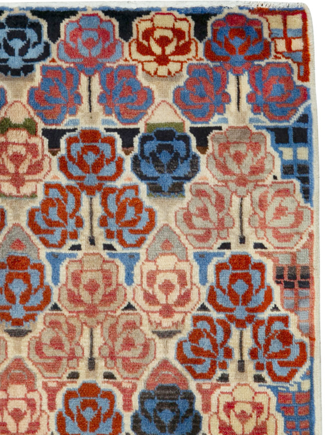 Vintage Persian Tabriz Rug, No.25972 - Gss