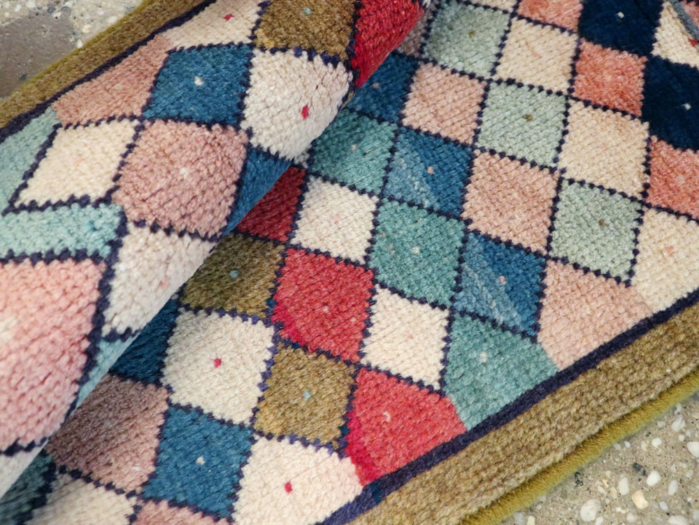 Vintage Persian Mahal Runner, No.25976 - Gss