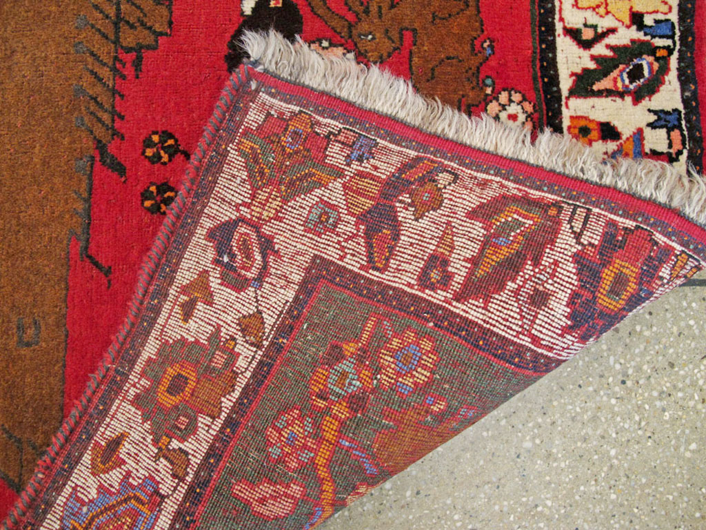 Vintage Persian Pictorial Shiraz Rug, No.25985 - Gss
