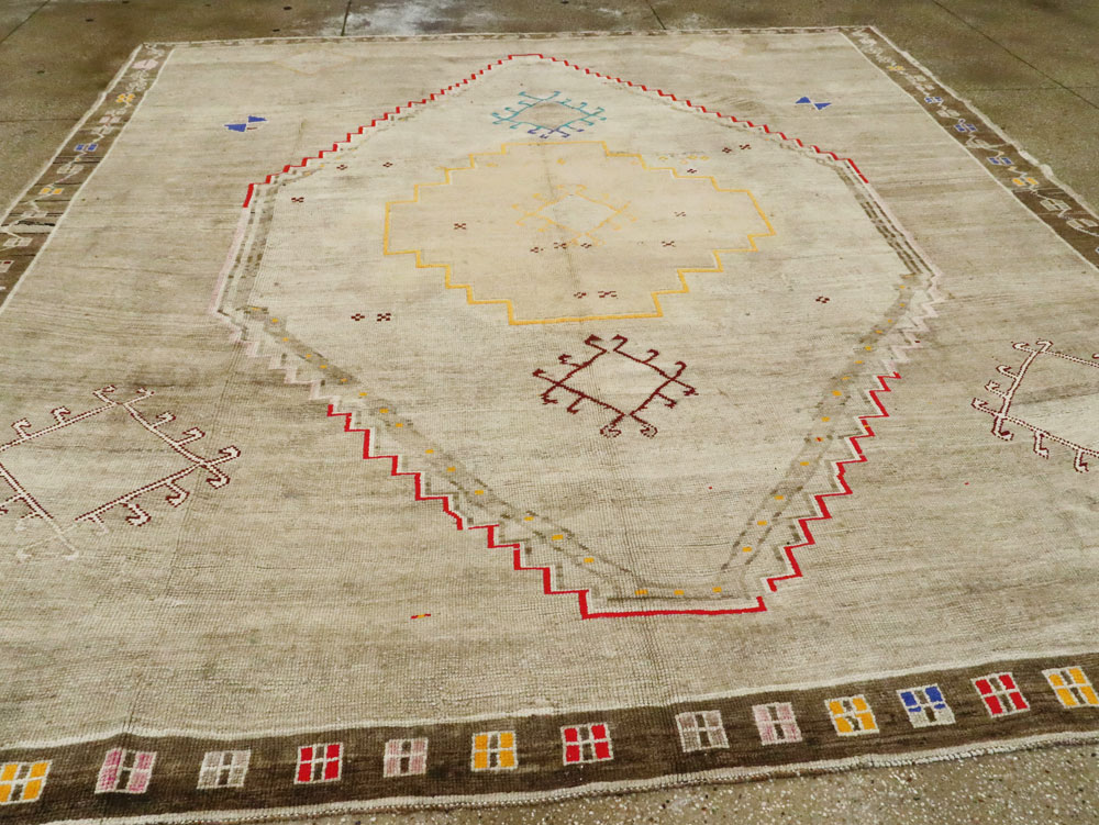 Vintage Turkish Anatolian Carpet, No.26017 - Gss