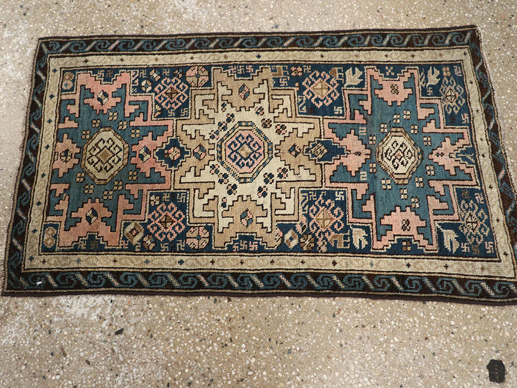 Antique Caucasian Shirvan Throw Rug, No.26027 - Gss