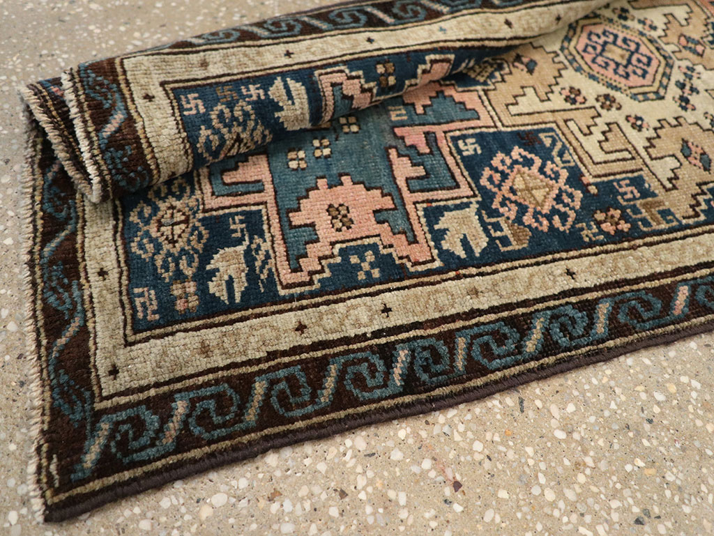 Antique Caucasian Shirvan Throw Rug, No.26027 - Gss