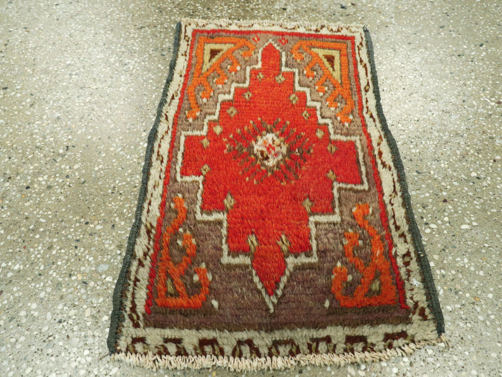 Vintage Turkish Anatolian Throw Rug, No.26032 - Gss