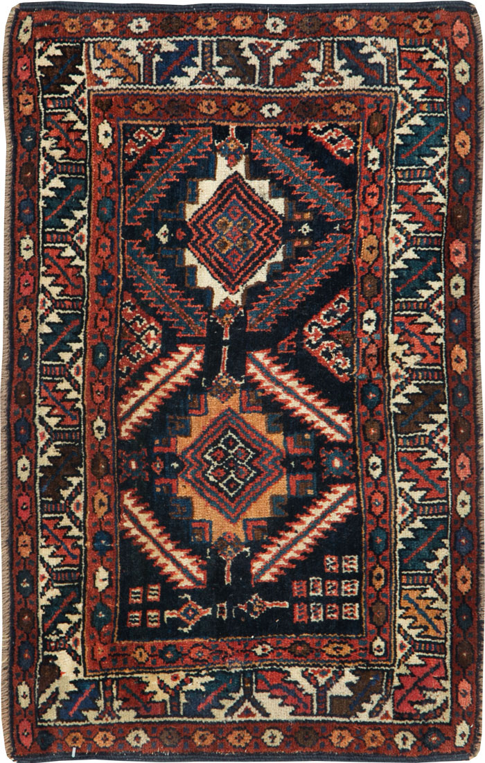 Antique Persian Veramin Rug, No.26035 - Gss