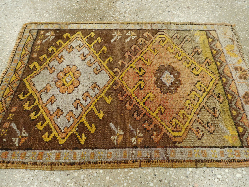 Vintage Turkish Anatolian Throw Rug, No.26036 - Gss