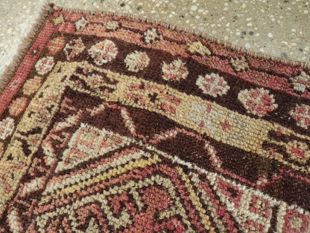 Vintage Turkish Anatolian Throw Rug, No.26037 - Gss