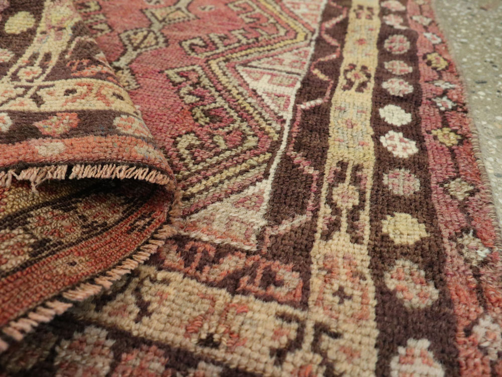 Vintage Turkish Anatolian Throw Rug, No.26037 - Gss