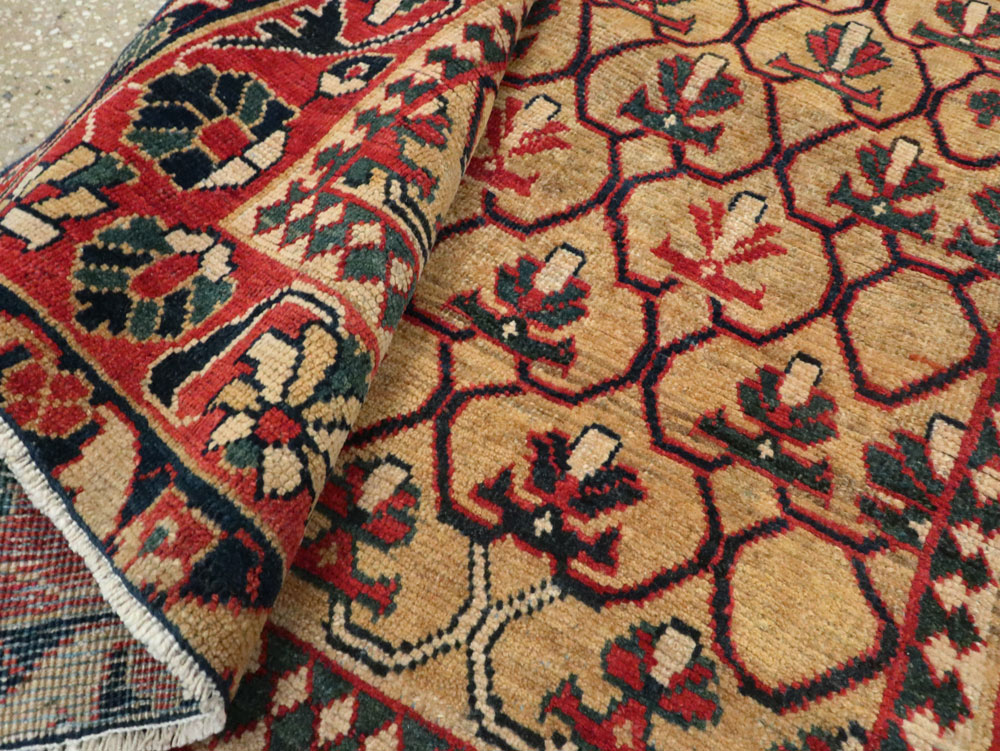 Vintage Persian Fereghan Mahal Rug, No.26129 - Gss