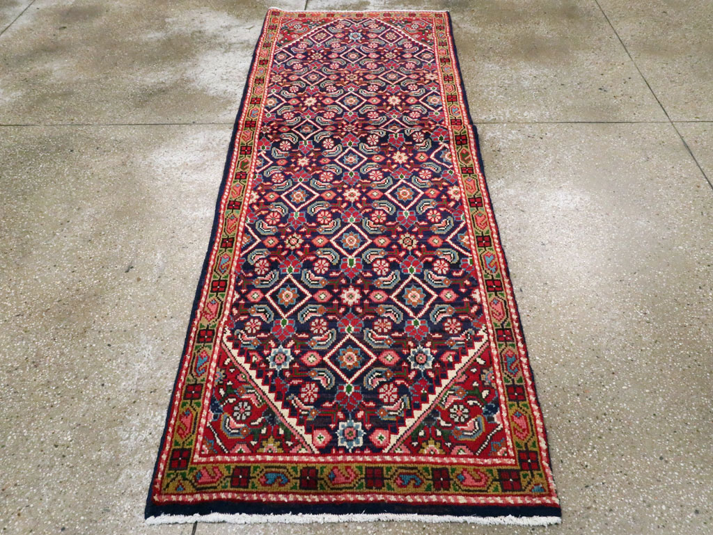Vintage Persian Mahal Runner, No.26130 - Gss