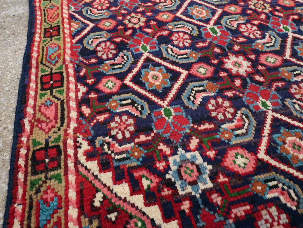 Vintage Persian Mahal Runner, No.26130 - Gss