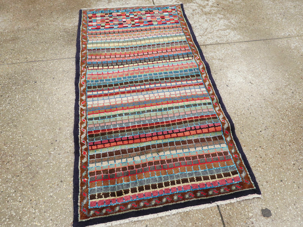Vintage Persian Mahal Rug, No.26181 - Gss