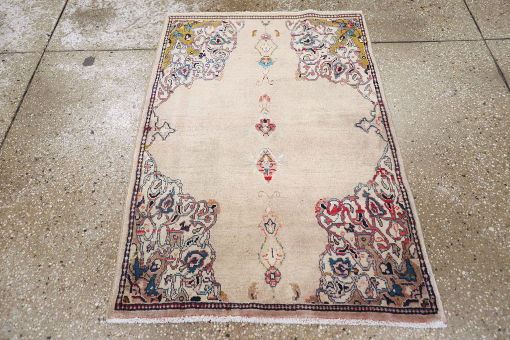 Vintage Persian Sarouk Rug, No.26182 - Gss
