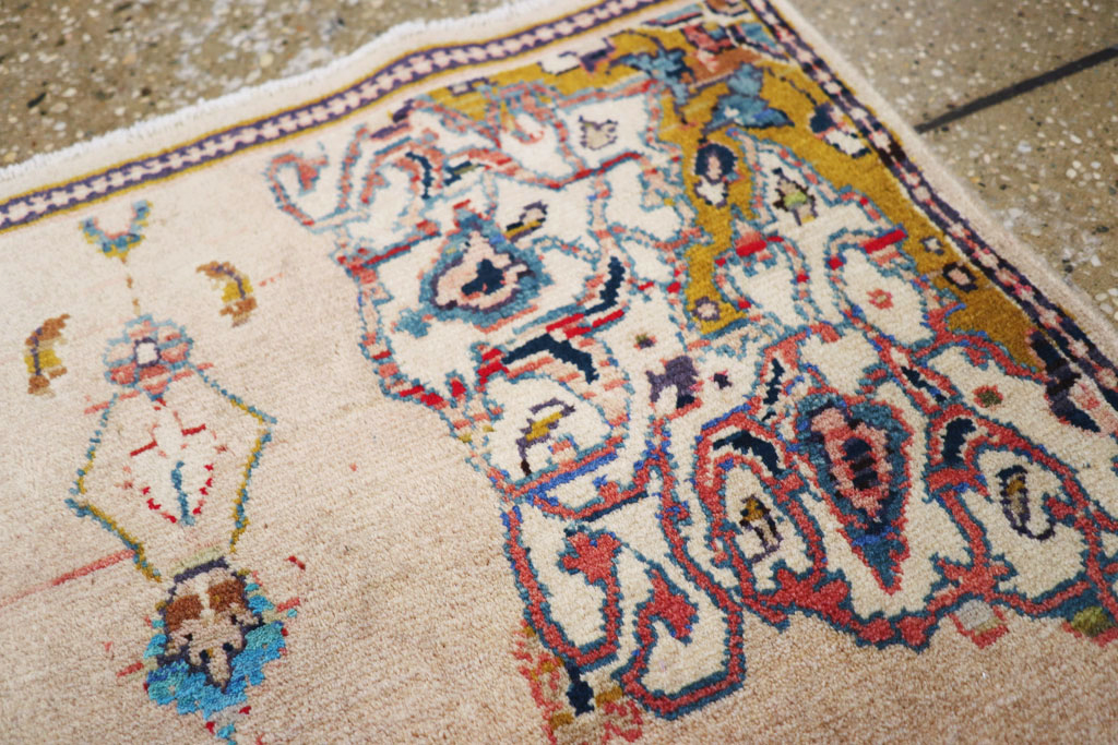 Vintage Persian Sarouk Rug, No.26182 - Gss