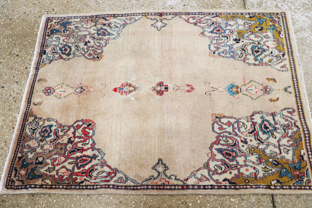 Vintage Persian Sarouk Rug, No.26182 - Gss