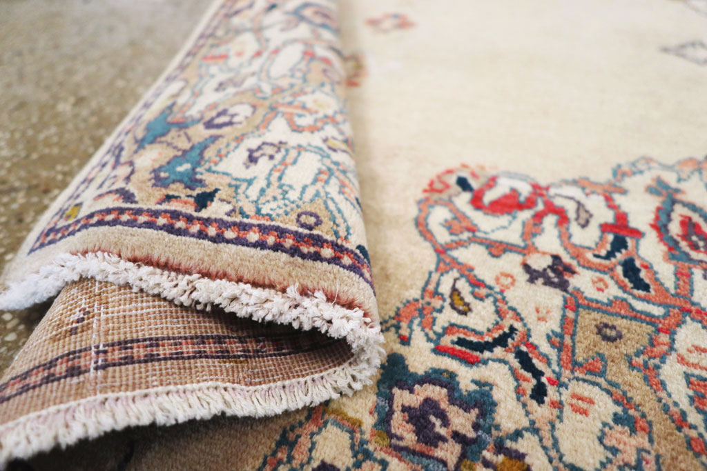 Vintage Persian Sarouk Rug, No.26182 - Gss