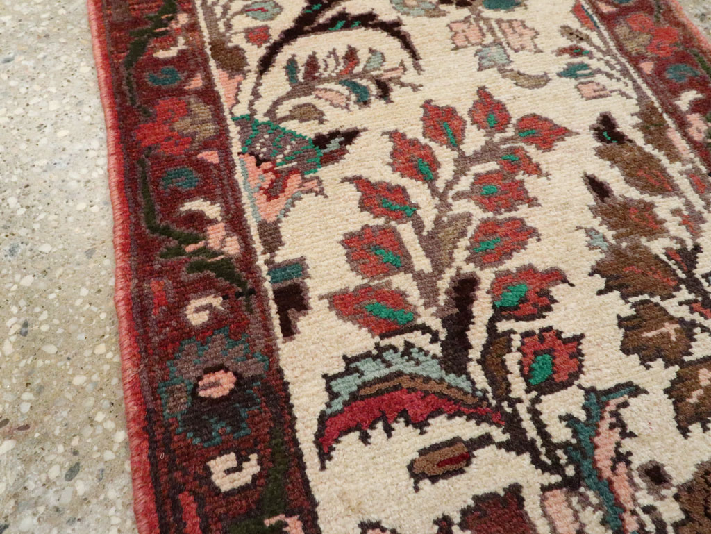 Vintage Persian Hamadan Pictorial Throw Rug, No.26220 - Gss