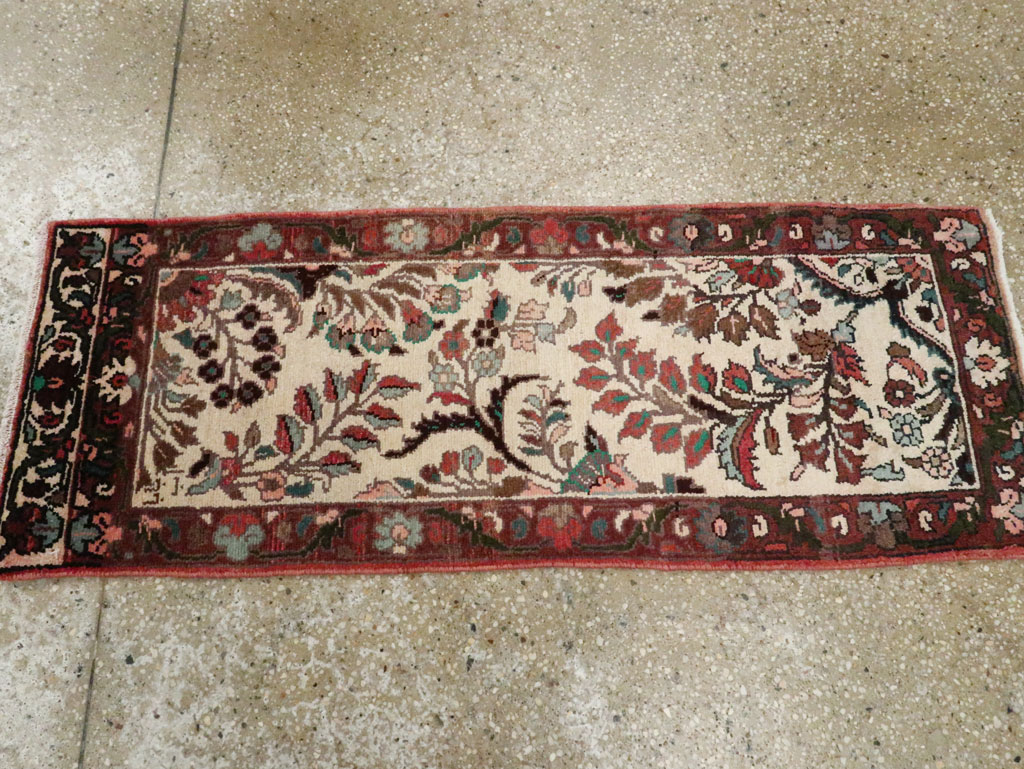 Vintage Persian Hamadan Pictorial Throw Rug, No.26220 - Gss