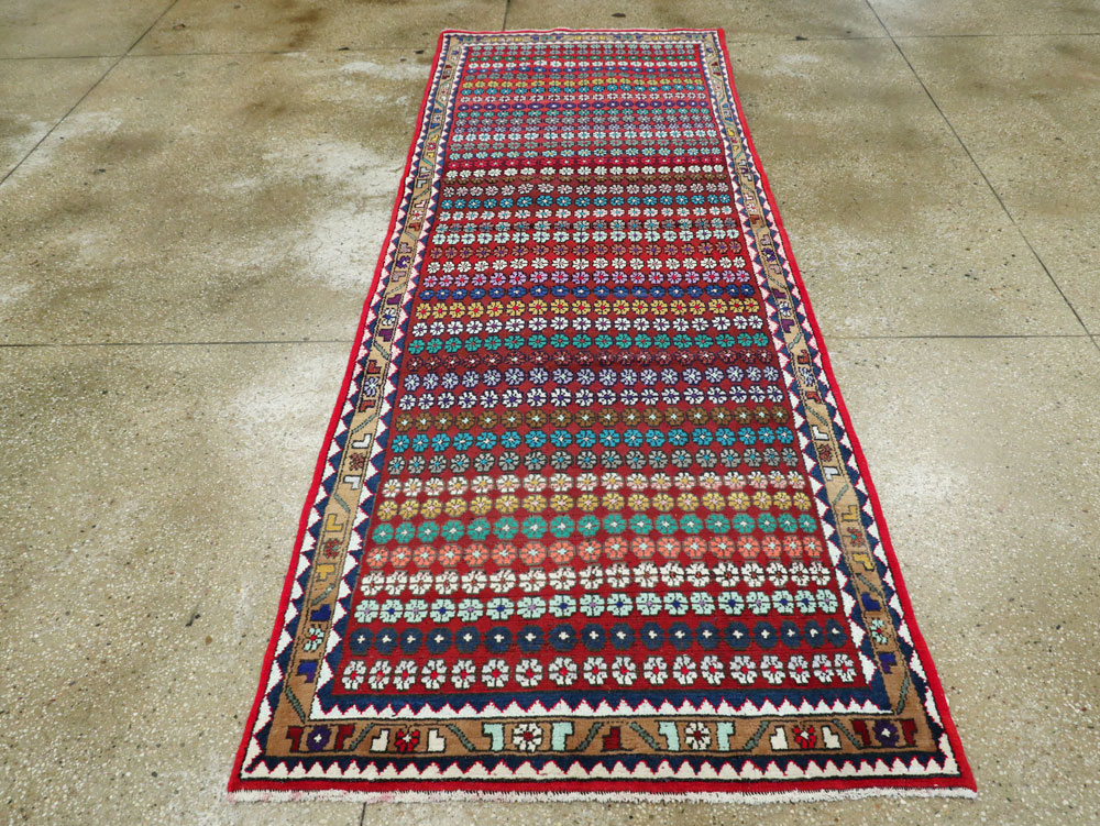 Vintage Persian Mahal Runner, No.26230 - Gss