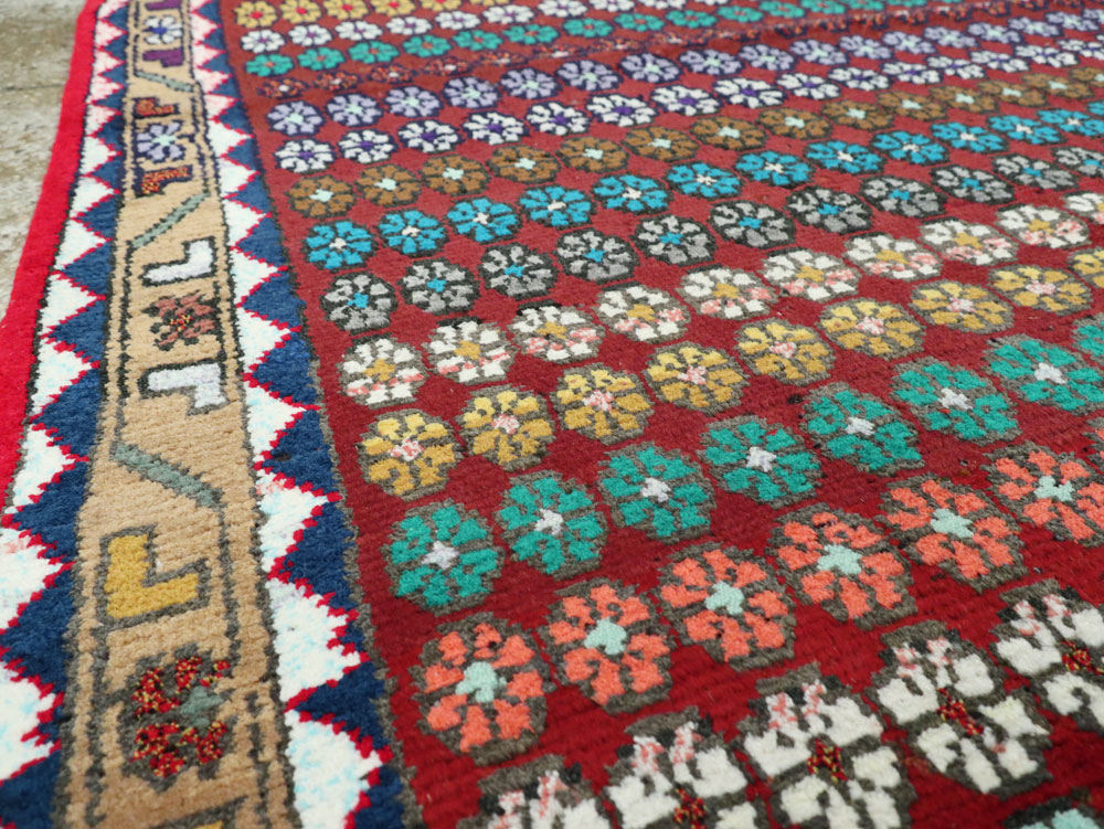 Vintage Persian Mahal Runner, No.26230 - Gss