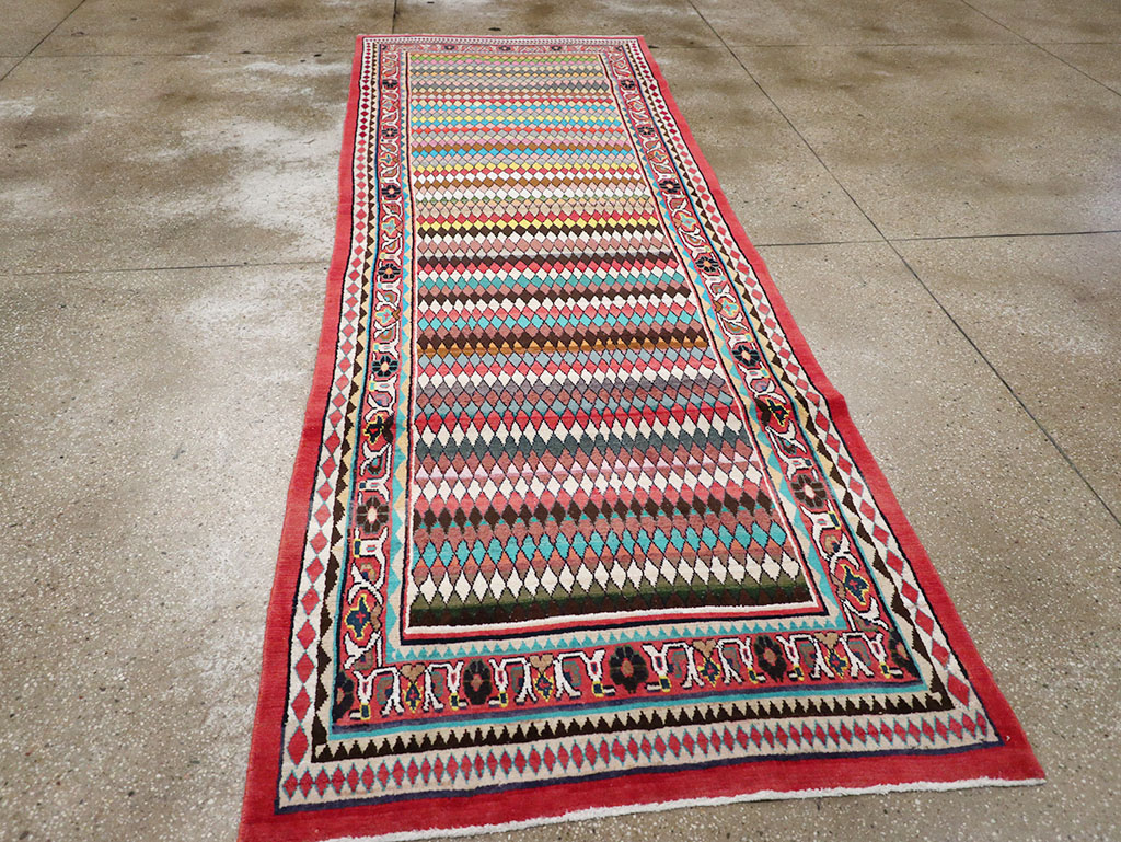 Vintage Persian Mahal Runner, No.26232 - Gss