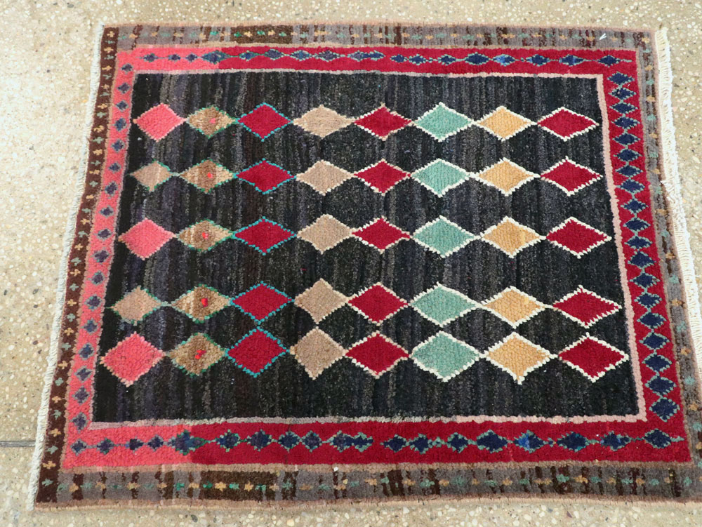 Vintage Persian Mahal Rug, No.26237 - Gss