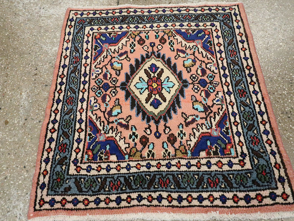Vintage Square Hamadan Rug, No.26267 - Gss