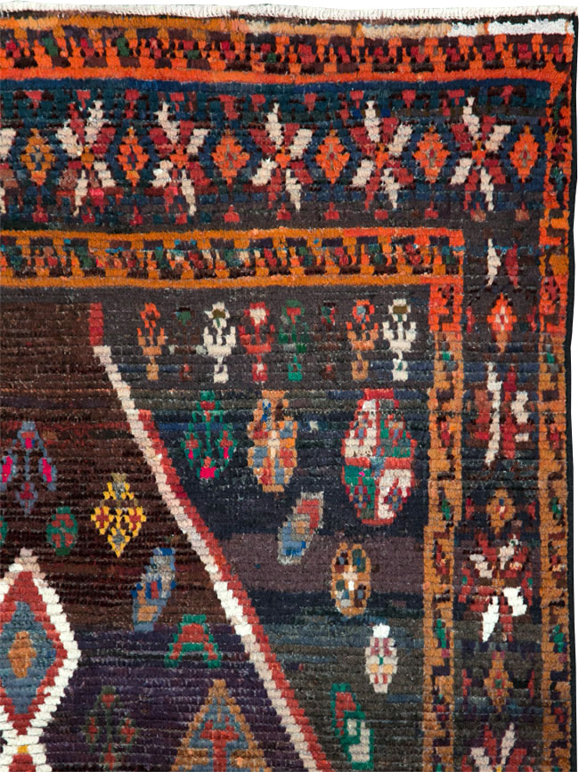 Vintage Persian Gabbeh Accent Rug, No.26269 - Gss