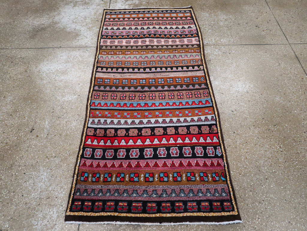 Vintage Persian Gabbeh Rug, No.26286 - Gss