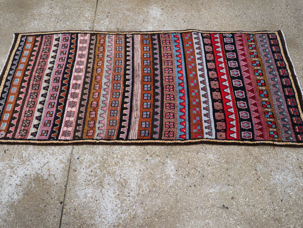 Vintage Persian Gabbeh Rug, No.26286 - Gss