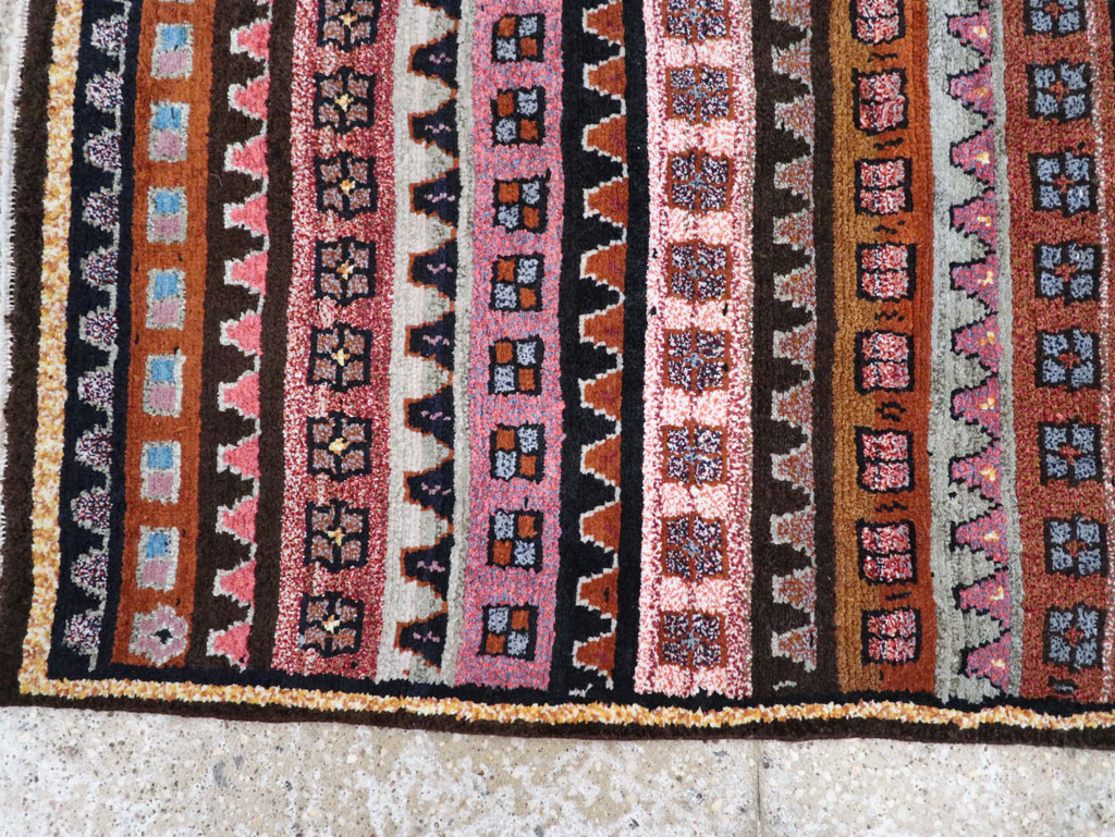 Vintage Persian Gabbeh Rug, No.26286 - Gss